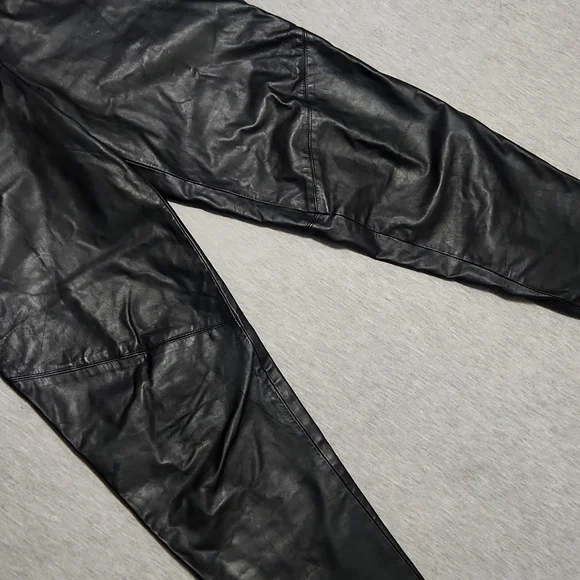 Vintage Cedars Petites High Rise Black Leather Pleated Trousers Tapered Pants - Picture 7 of 15